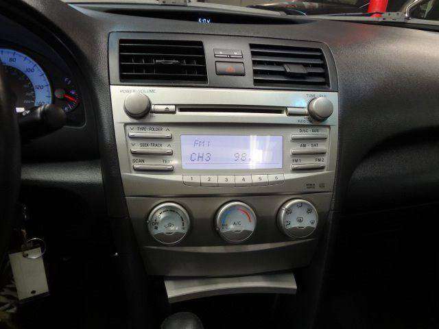 2011 Toyota Camry SE 4dr Sedan 6A